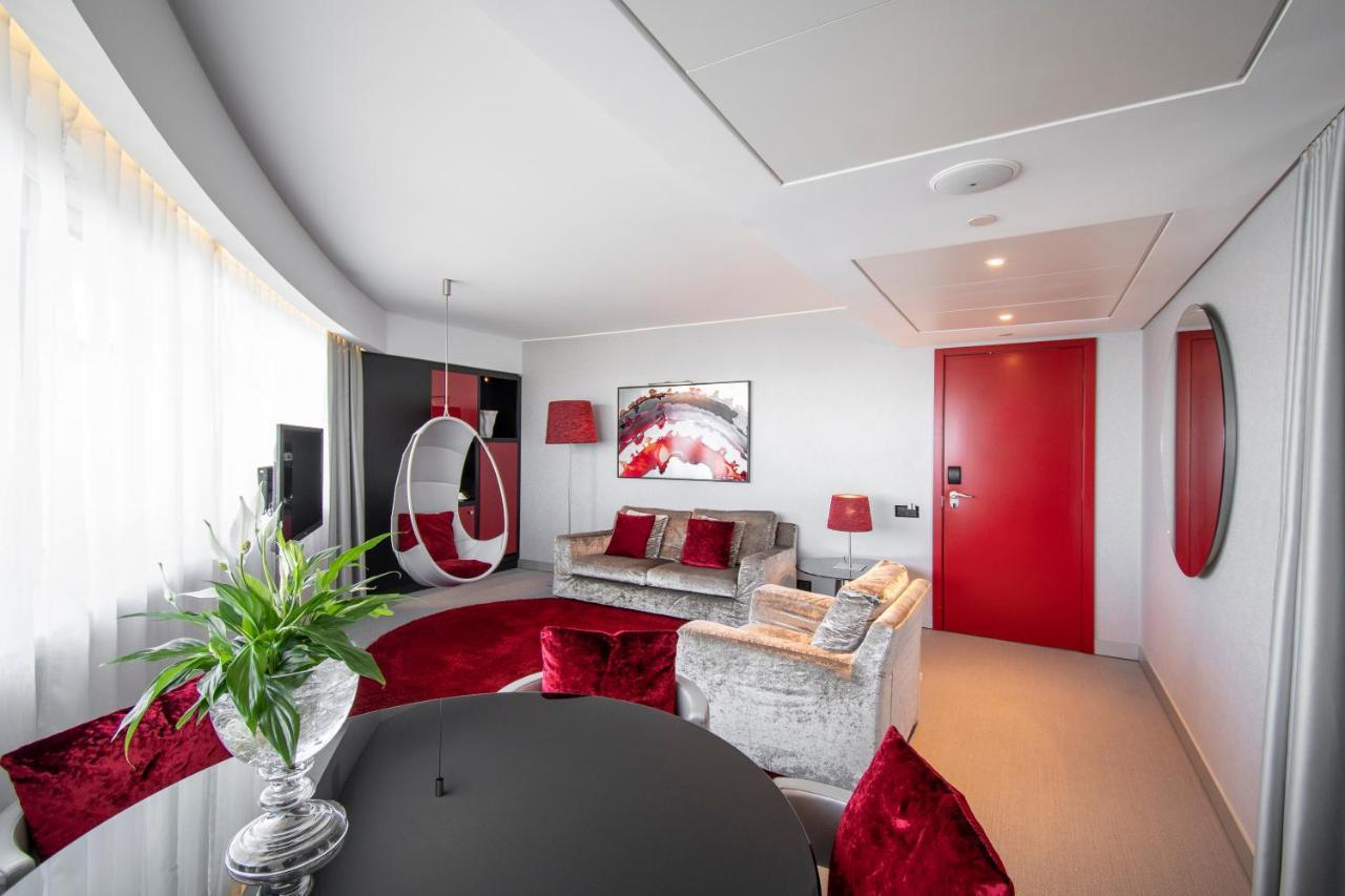 Myriad By Sana Hotels Lisboa Exteriér fotografie A suite at the Mandarin Oriental