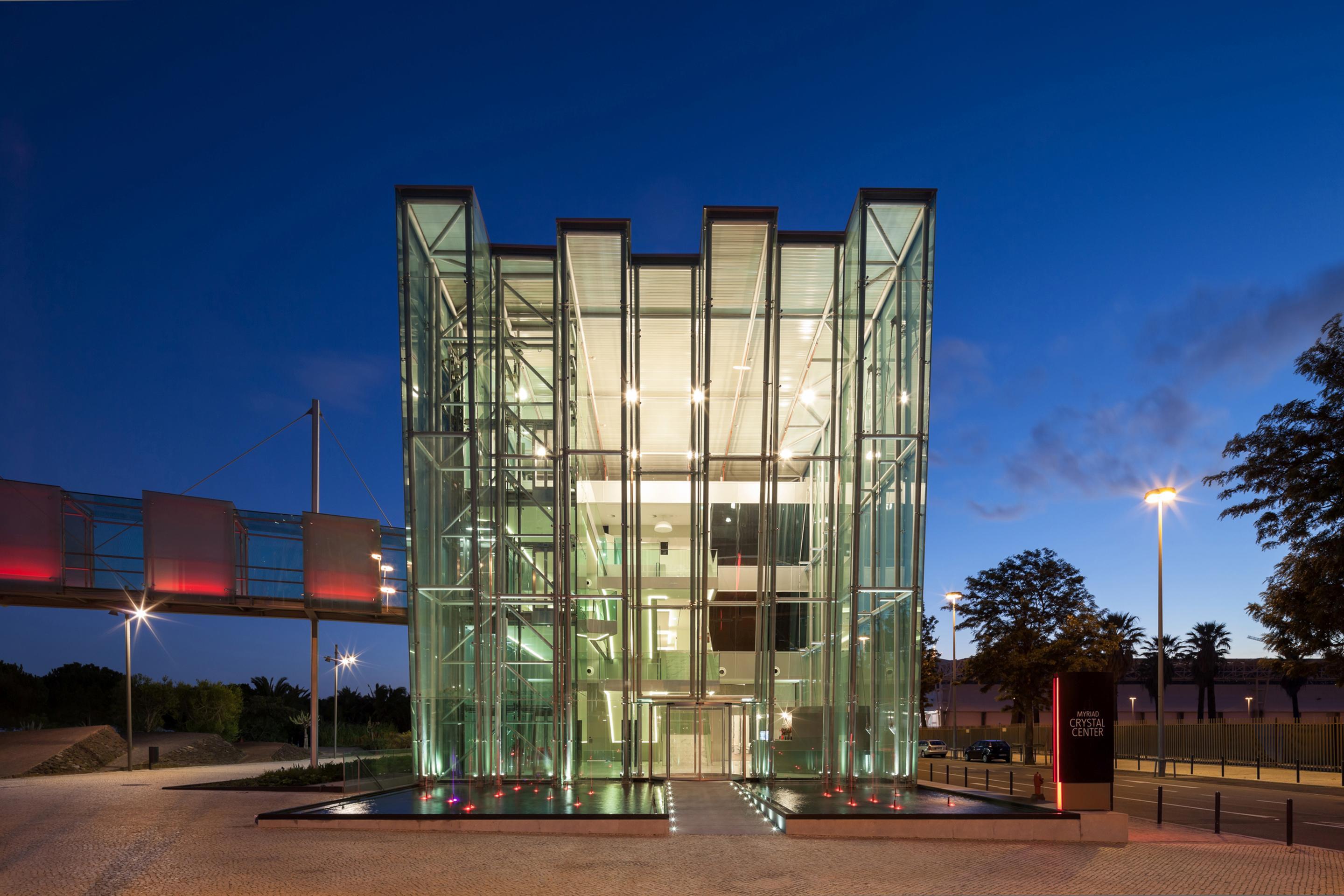 Myriad By Sana Hotels Lisboa Exteriér fotografie The entrance to the station